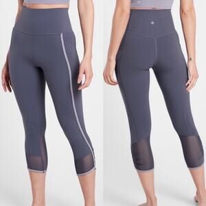 Athleta Leggings Womens Small Medieval Violet Salutation Stash Pocket Capri Crop